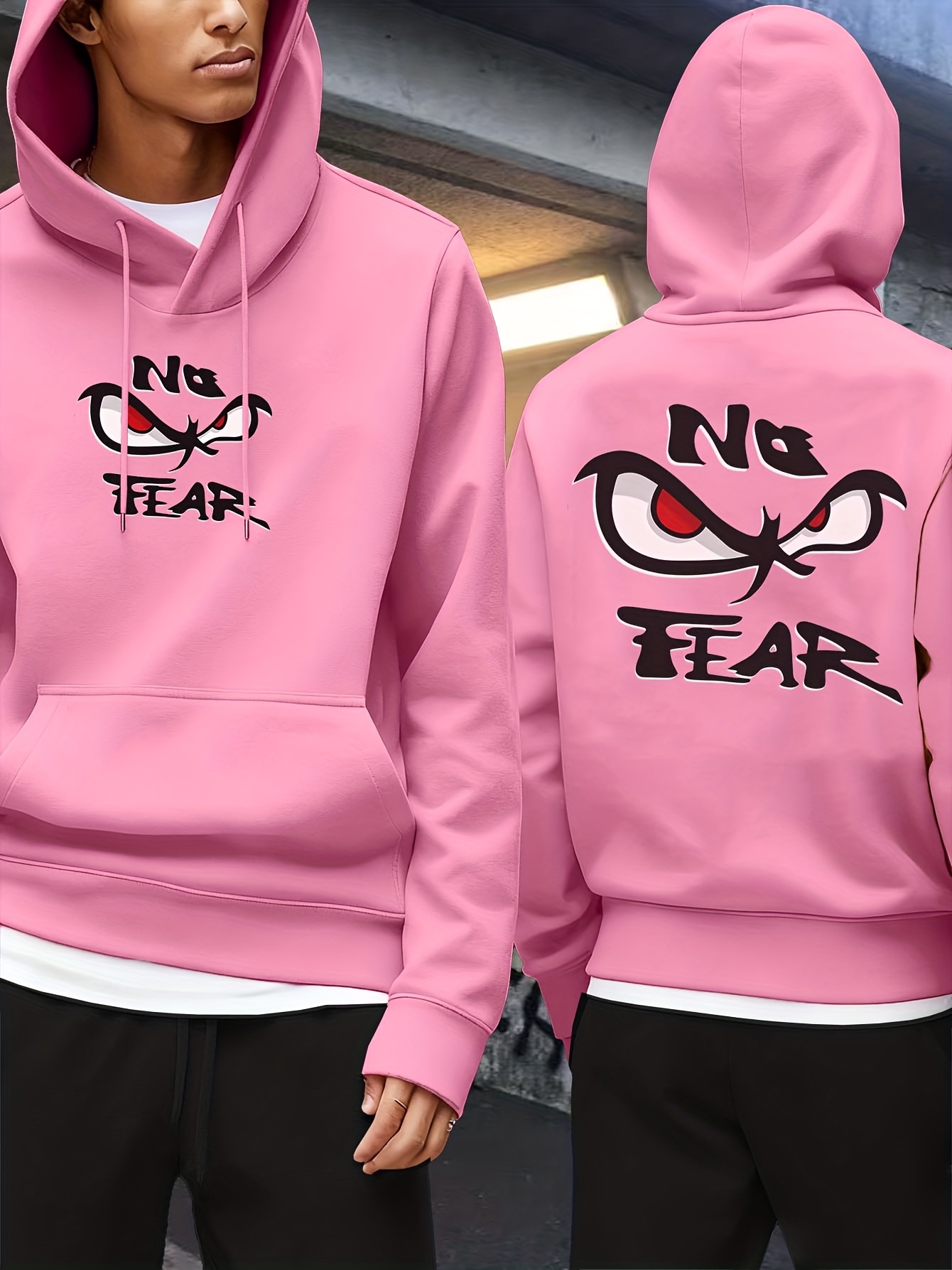 Verdikte herensweater met capuchon, gloeiende ogen en "Geen angst