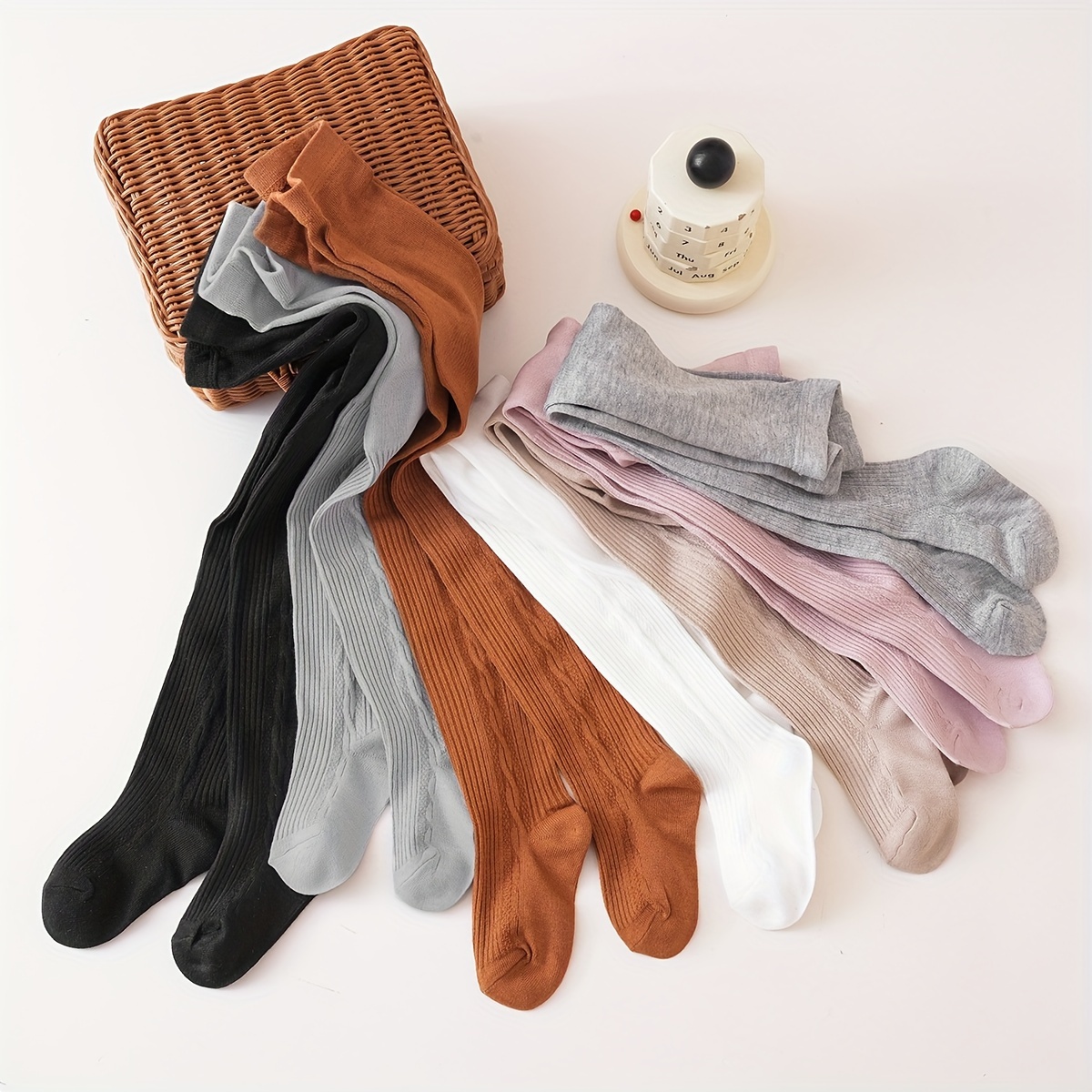 

A Pair Of Kid' Color Knitted Pantyhose, Comfy And Breathable Fashion Simple Pantyhose For Daily Wearing