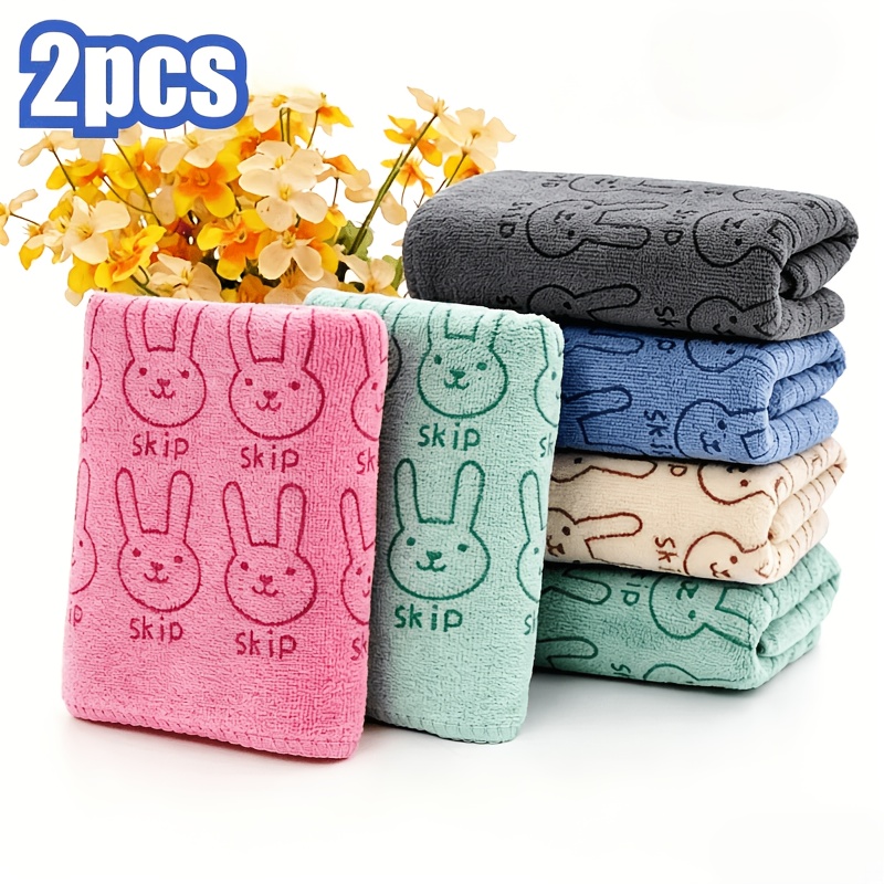 TEMU Each Pack Of Random Color Contains 2 Pet Towels. Are Quick-drying, Soft And Comfortable, And Are Suitable For Grooming Dogs And Cats.