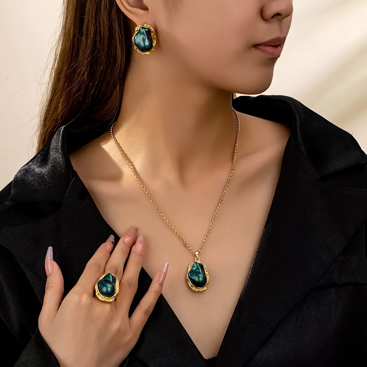 TEMU Un conjunto de collar, aretes y anillo de estilo bohemio para mujer, con de perlas incrustadas irregulares verdes retro, ideal para regalos