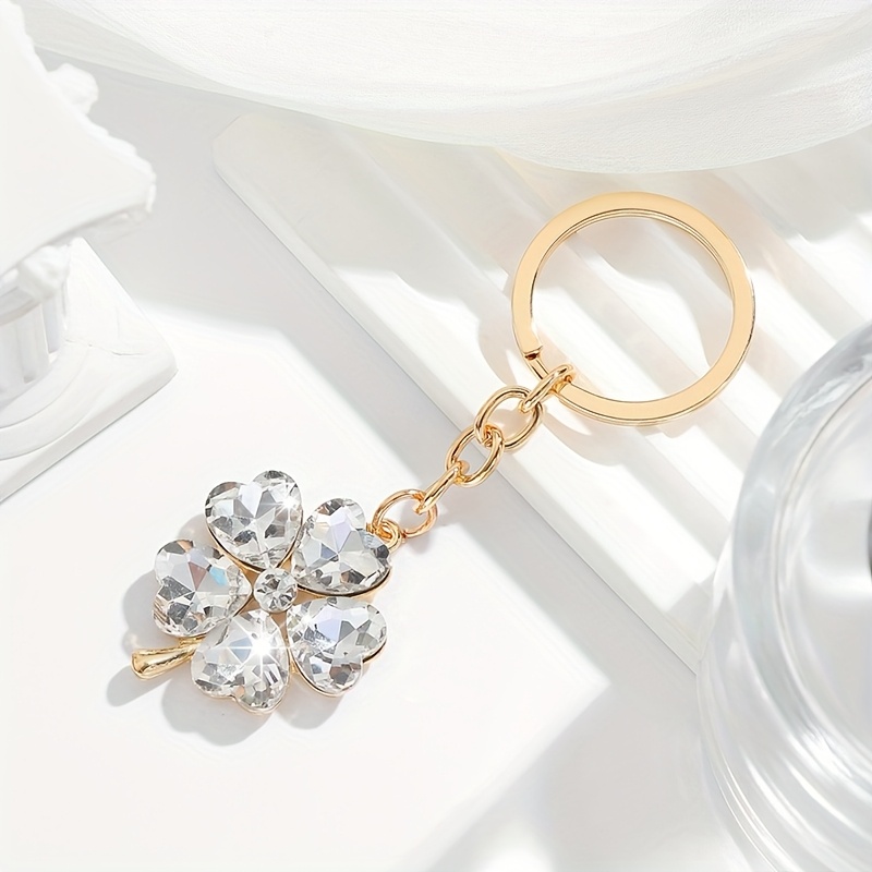 TEMU A New Luxury Five-leaf Clover Shaped Keychain Accessory, Perfect For Decorating Women' Keys, Bags, And As A Gift