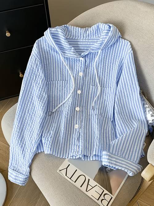 blau gestreifter hoodie in lockerer passform, sonnenschützender stil