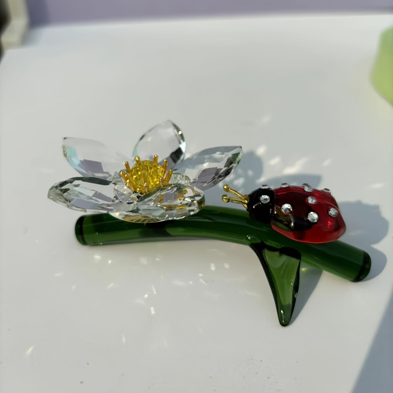 TEMU 1pc Crystal Glass Ornament Of Flowers And Ladybugs, Exquisite And Delicate Ladybug With -star Spots And Transparent Crystal Flowers, A Beautiful