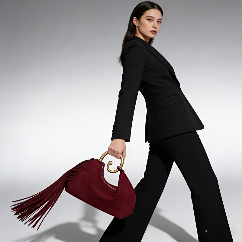 A Luxurious Suede Handbag for The Fall And Winter Seasons, Featuring a Stylish Vintage Tassel Design Available in Four Colors (Burgundy, Purple-Brown, Coffee), with an Optional Premium Texture, an Elegant Tassel Handbag