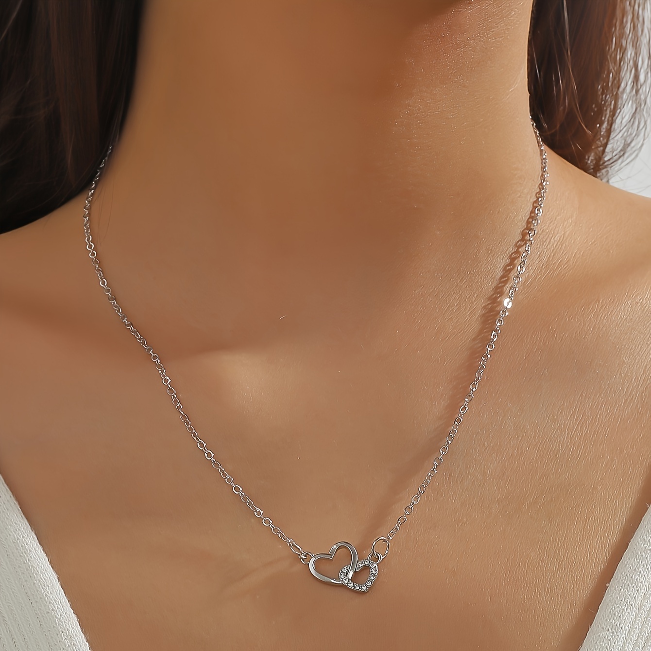 

Collier Cœur à Cœur Chic - de , Cadeau pour Elle, Tenue Décontractée Polyvalente & Spéciales