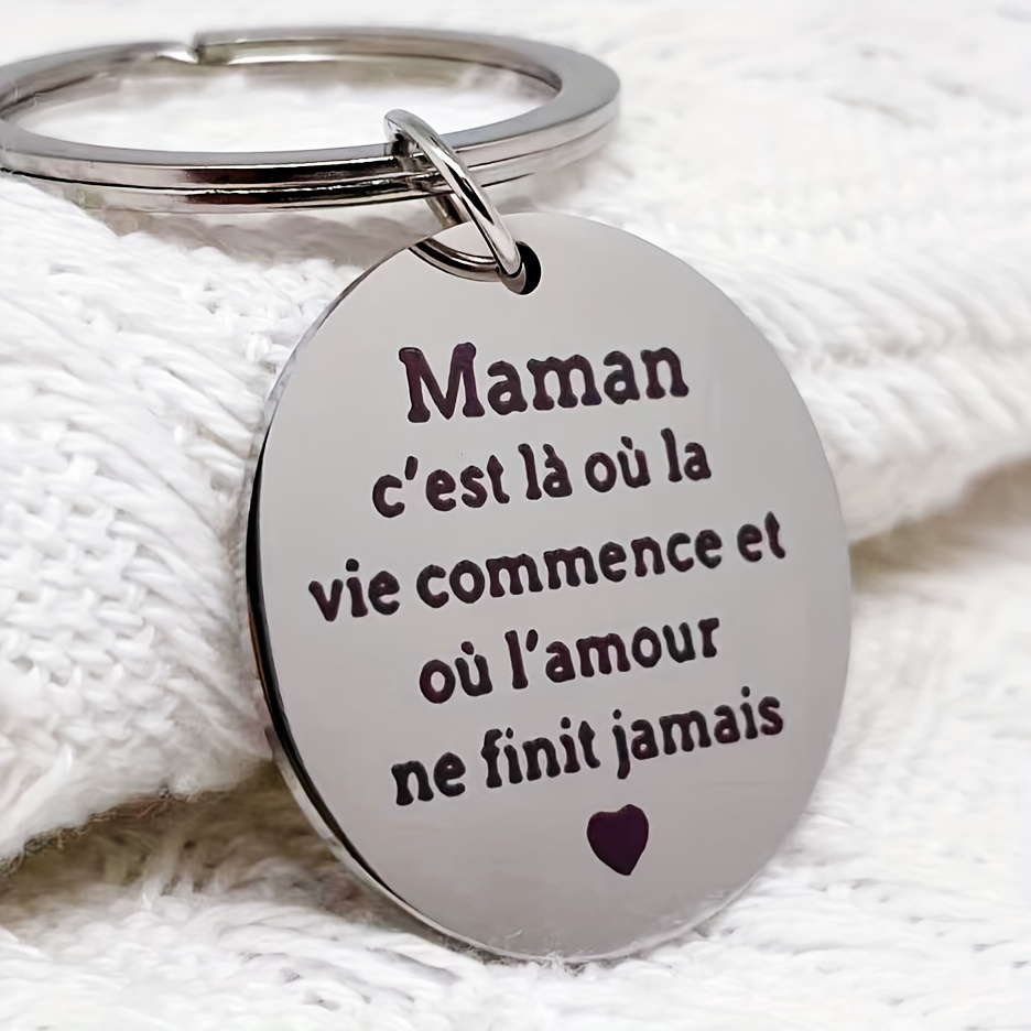 

Porte-clés Français en Acier Inoxydable pour Maman - "Maman, C'est la où l'" Cadeau Gravé, Étiquette Métallique Ronde avec Design Cœur, Cadeau pour des Mères ou un Anniversaire