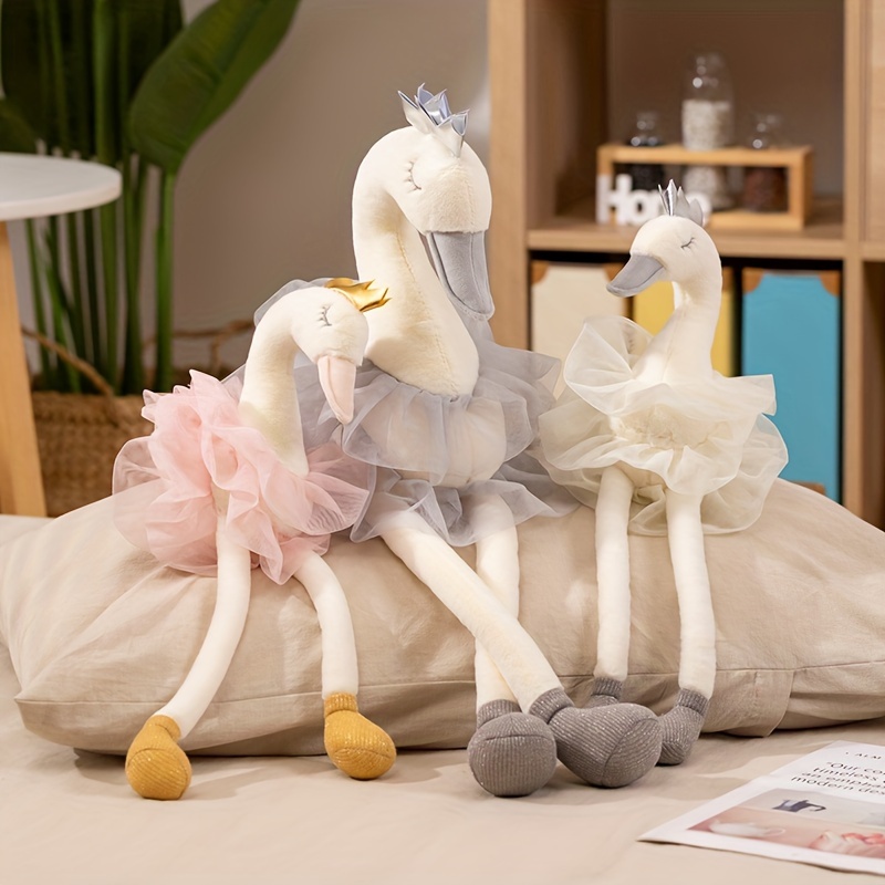 

Kawaii Crown Swan Plush Toy: Soft Stuffed Animal Swan Doll, Perfect Gift For Mother's Day, Valentine's Day, Wedding, Or Girl's Birthday (0-3 Years)