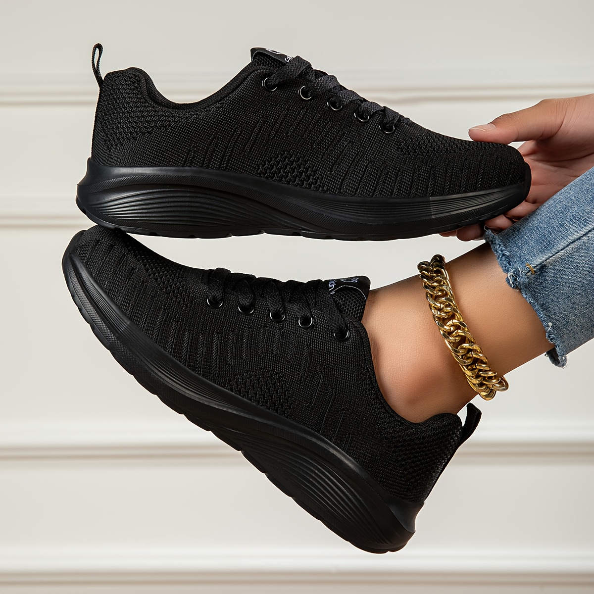 damernas casual sneakers, andningsbara mesh platta arbetsskor i enfärgat, studentlöparskor, snörade reseskor, platta låga stickade damskor