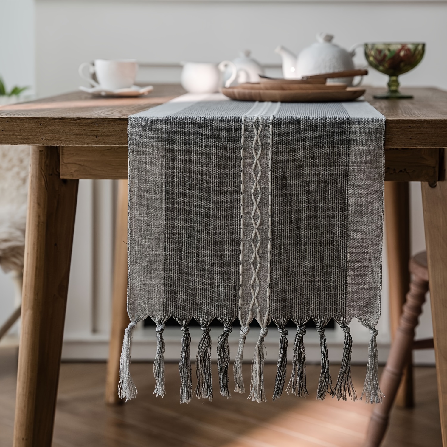 

1pc Table Runner, Bohemian Macrame Table Runner With Tassel, Grey Square Striped Table Runner, Nordic Jacquard Geometric Tablecloth, For Home Dinning Room And Restaurant, Kitchen Supplies