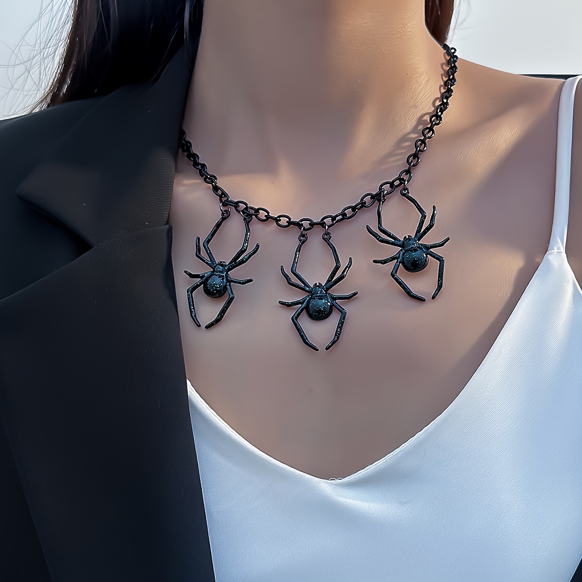 

Halloween Dark Trend Creative Personality Black Glitter Spider Necklace Earrings Female Jewelry