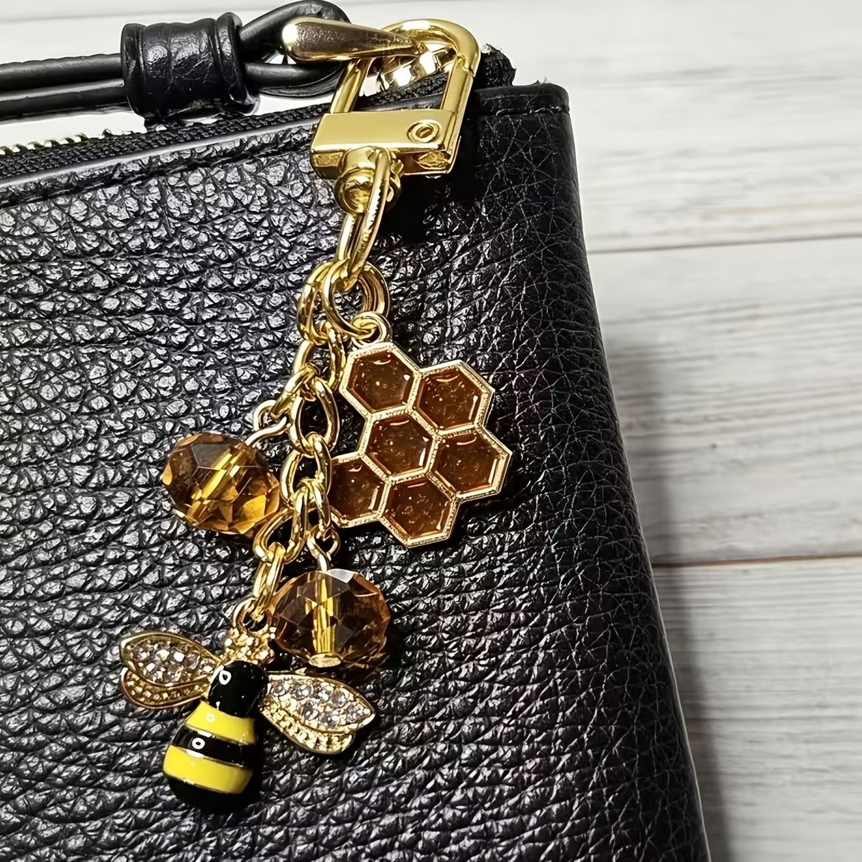 TEMU 1pc Bee Rhinestone Alloy Bag Charm, Keychain, Car Keychain, Additions, Mobile Phone Headphone Charm, Bee Wallet Charm, Zipper Pull, Log Charm,