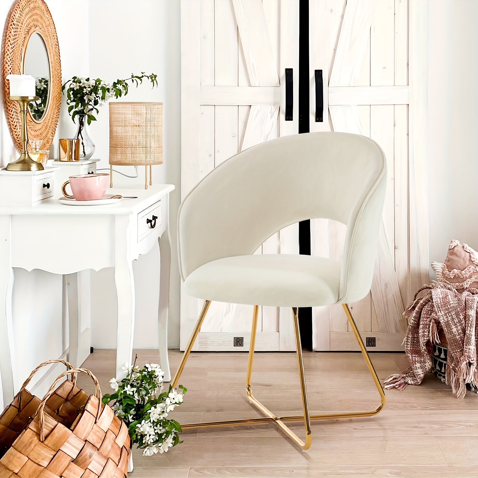 

Dressing Chair Leisure Chair Gold-plated Cross Stool Leg Design Hollow Back Shape Velvet Living Room Bedroom Dressing Table Available
