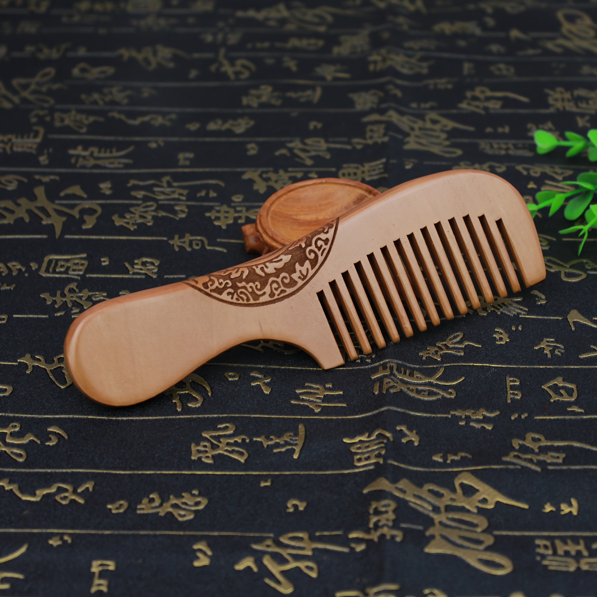 4pcs Walnut Handle Wooden Smoothing Comb Set