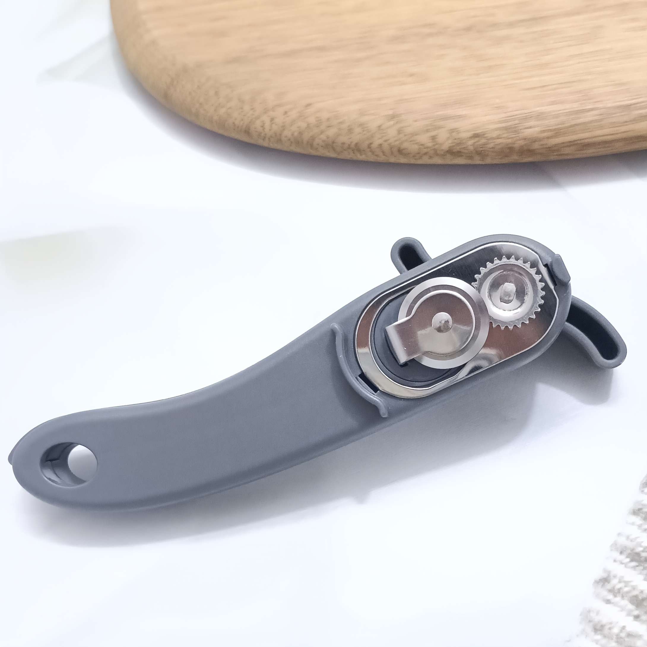 TEMU 【新登場】安全缶切り：様々な缶を素早く安全に開けます