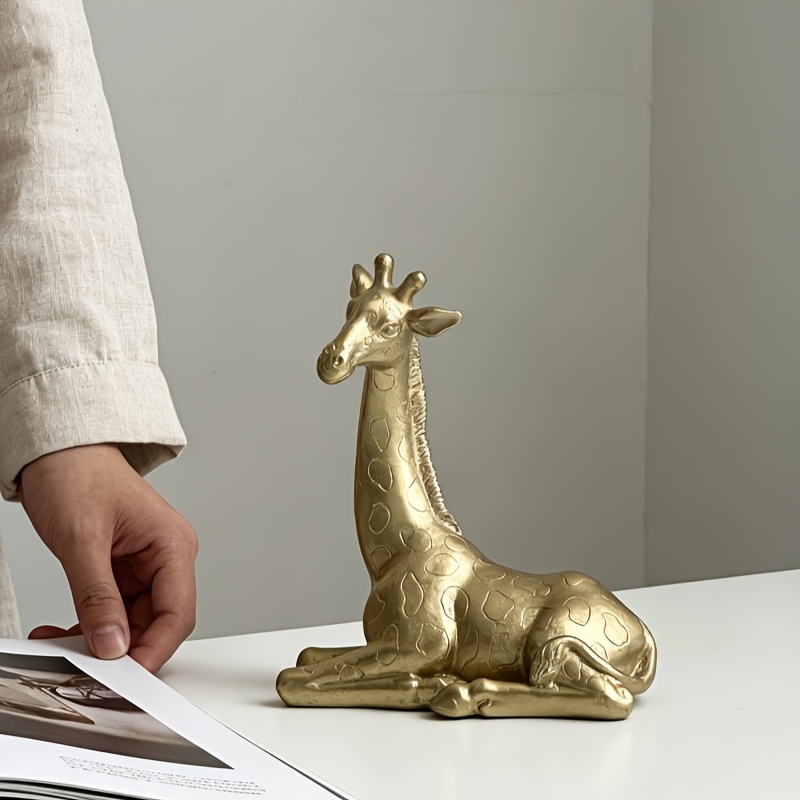 TEMU 1pc Golden Giraffe Figurine - Miniature Lying Giraffe Statue, Resin Animal Decor With Golden Suitable For Living Room Cabinets, Shelf Display,