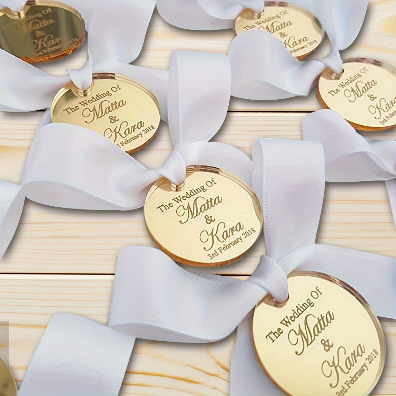 

Personalized Golden Acrylic Wedding Name Tag: Wedding Name Tag, Thank , Save The Date Tag, Valentines Day Tag, Reception Token, Luxury Tag, Cake Charm - Multi-purpose, English Language, Elegant Design