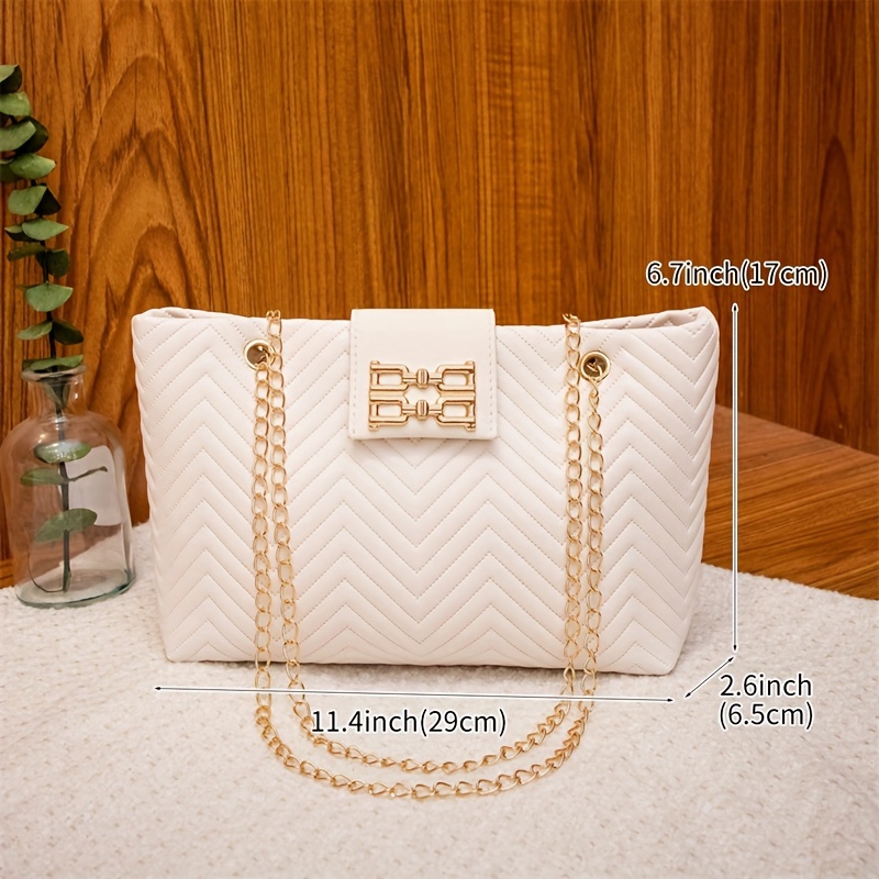 

Elegant White Pu Shoulder Bag With Detachable Chain Strap, Quilted Pattern, Magnetic Closure, Lightweight, Hand Washable, Polyester Lined - Cosmetic Bag