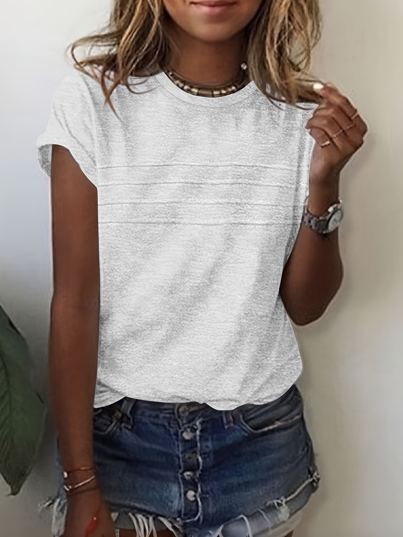 Women'S Stylish Commuting Shirt with Pleated Design at The Chest, Round Neck, And Short Sleeves.