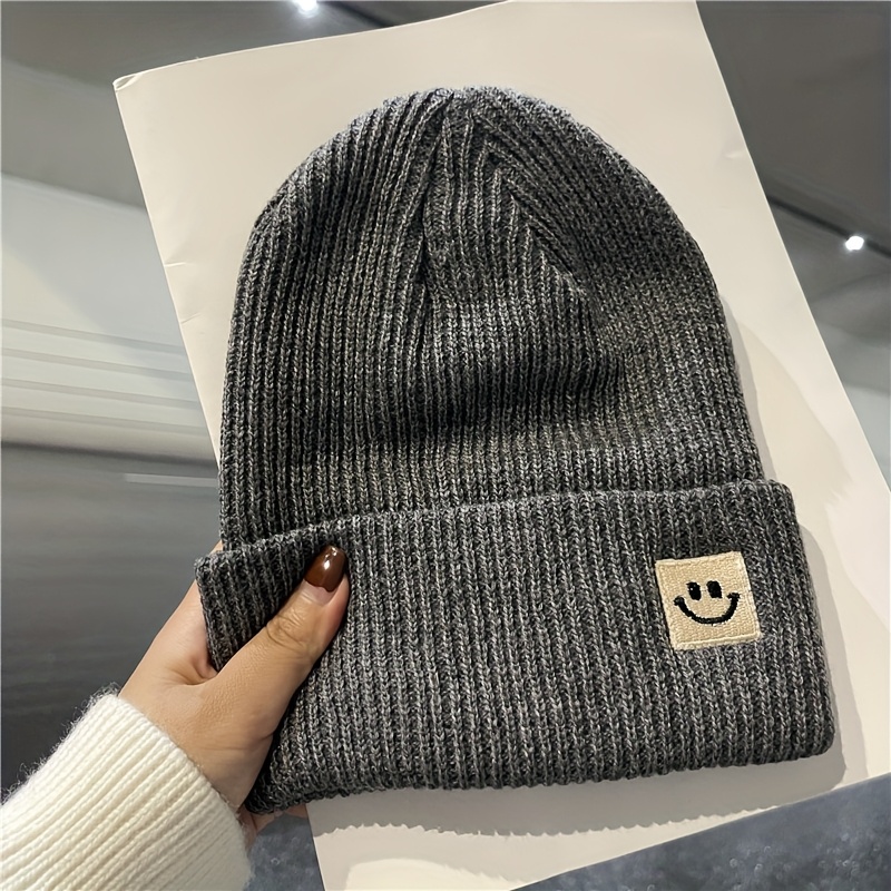 1 bonnet femme hiver - design avec patch visage , élastique et pour intérieur/extérieur, lavable à , idéal cadeau automne-hiver, plusieurs couleurs Détails du produit 5