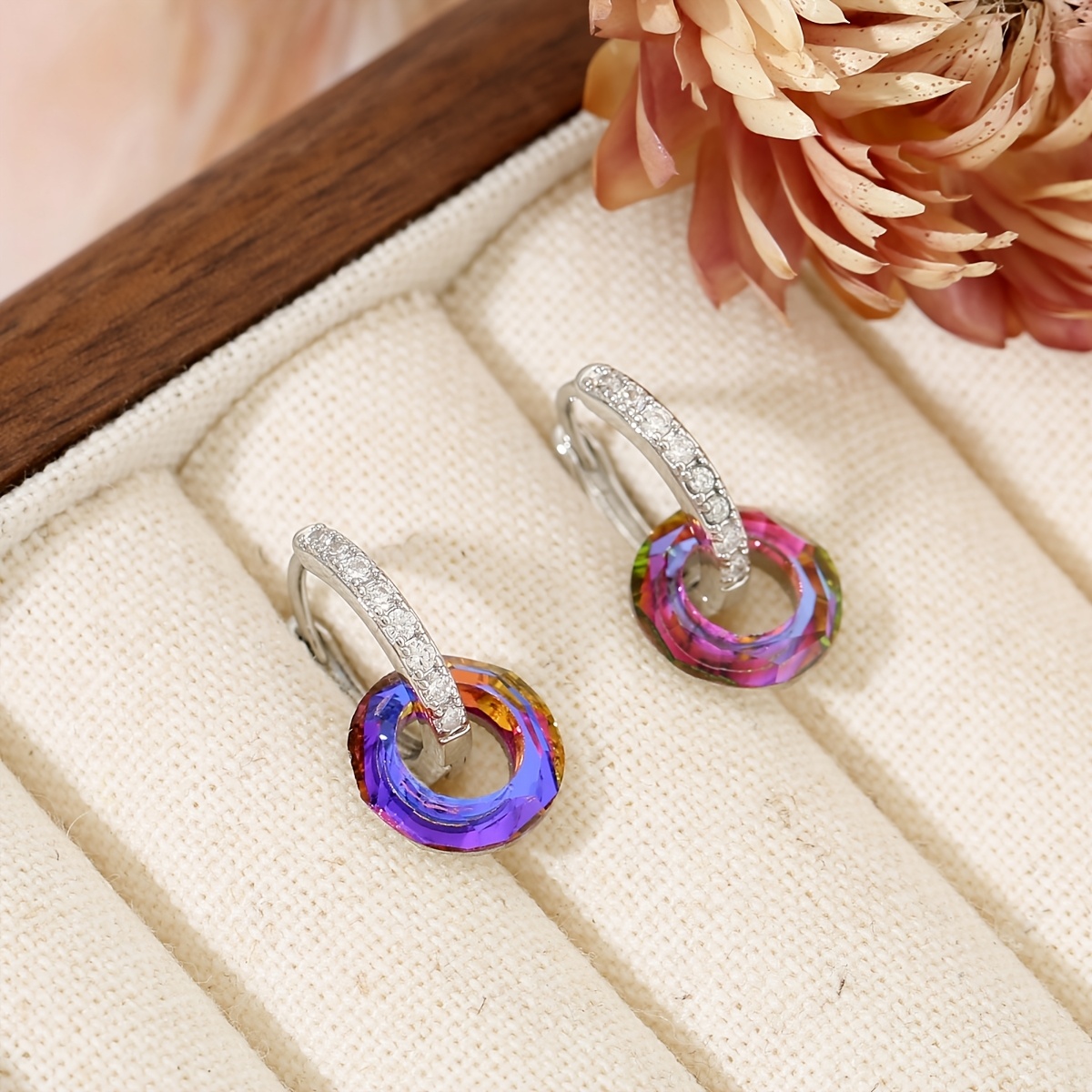 Image of 1 Pair, European And - Copper Synthetic Zirconia Inlaid - Exquisite Colorful Fashion Hoop Earrings - Unisex, Suitable For Party Wear, Daily Wear, Christmas, Halloween Wear, Ideal For Holiday Gifting