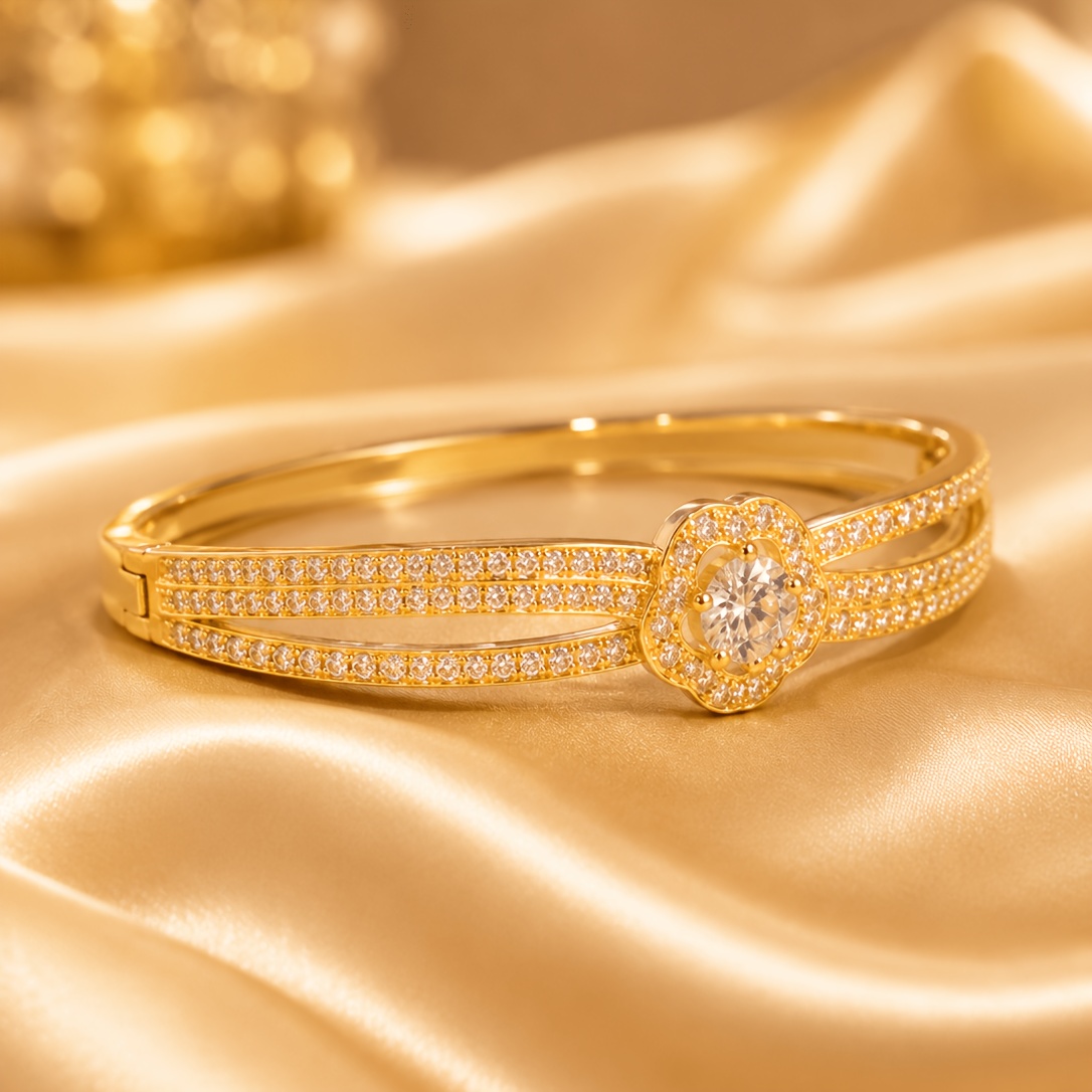 Women's Vintage Four-Flower Bangle Bracelet, Elegant Wristband