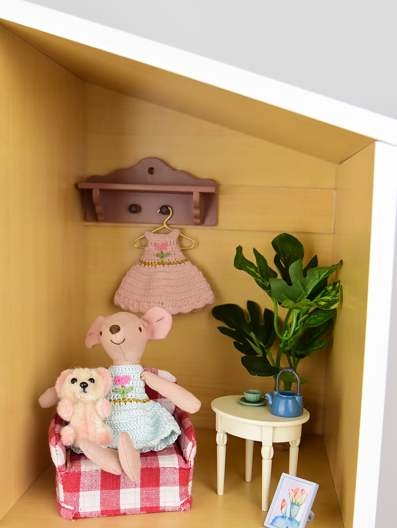 Wooden Dollhouse Display Shelf Collectible Dolls – 1:12 - Temu