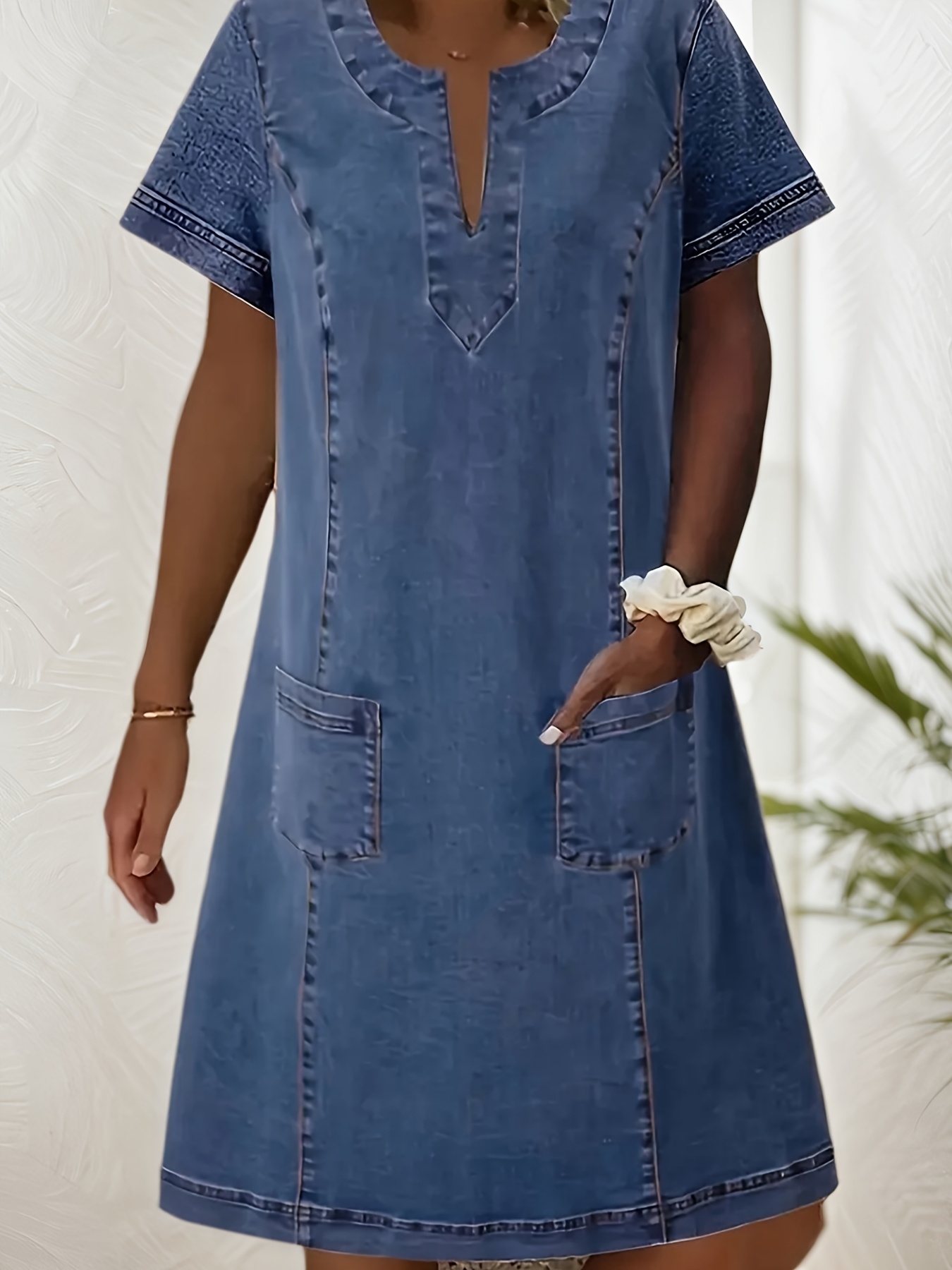 Women's Denim Dress V-Neck Short Sleeve with Pleated Pocket - Loose-Fit  *-Length, Casual A-Line Dress for * Wear, Machine Washable Denim Ou