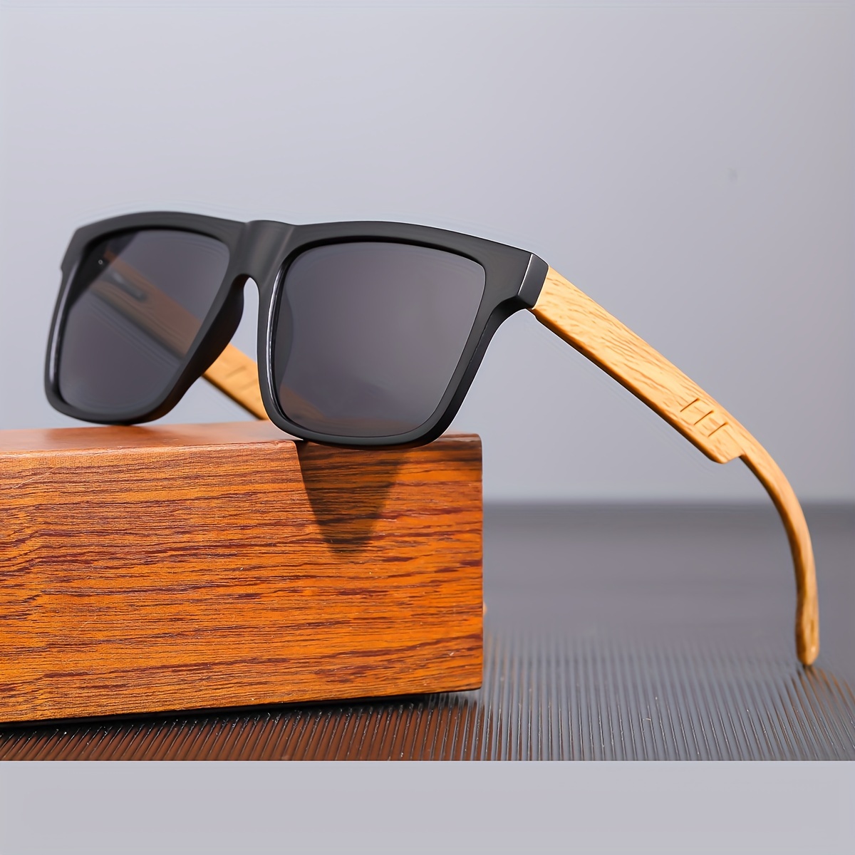 

Rcxkoom Retro Wood Grain Square Fashion Glasses - Polarized Fashion Shades For Outdoor Sports & Travel, Perfect Gift Idea