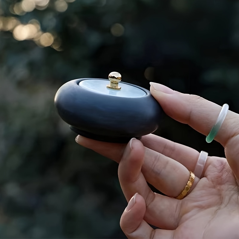 ae8d4051-cca5-43de-af48-