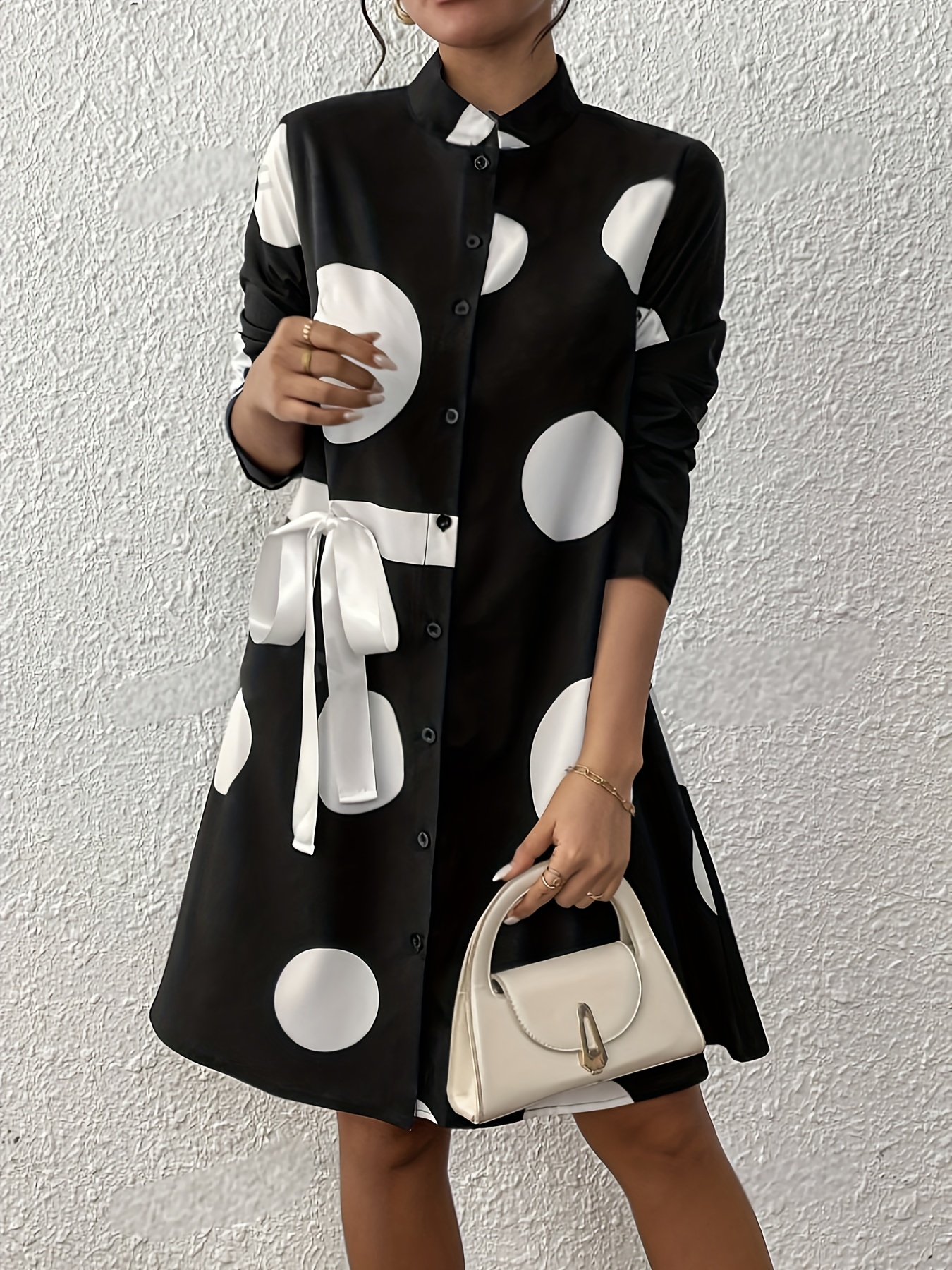 2024 new women's black white polka dot button Temu Poland