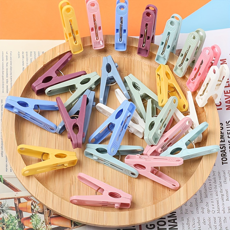 

20pcs/setk Multi-color Plastic Clothespins, Durable Laundry Clips For Hanging Socks, Underwear, And Sealing Snacks, Portable And Easy To Use