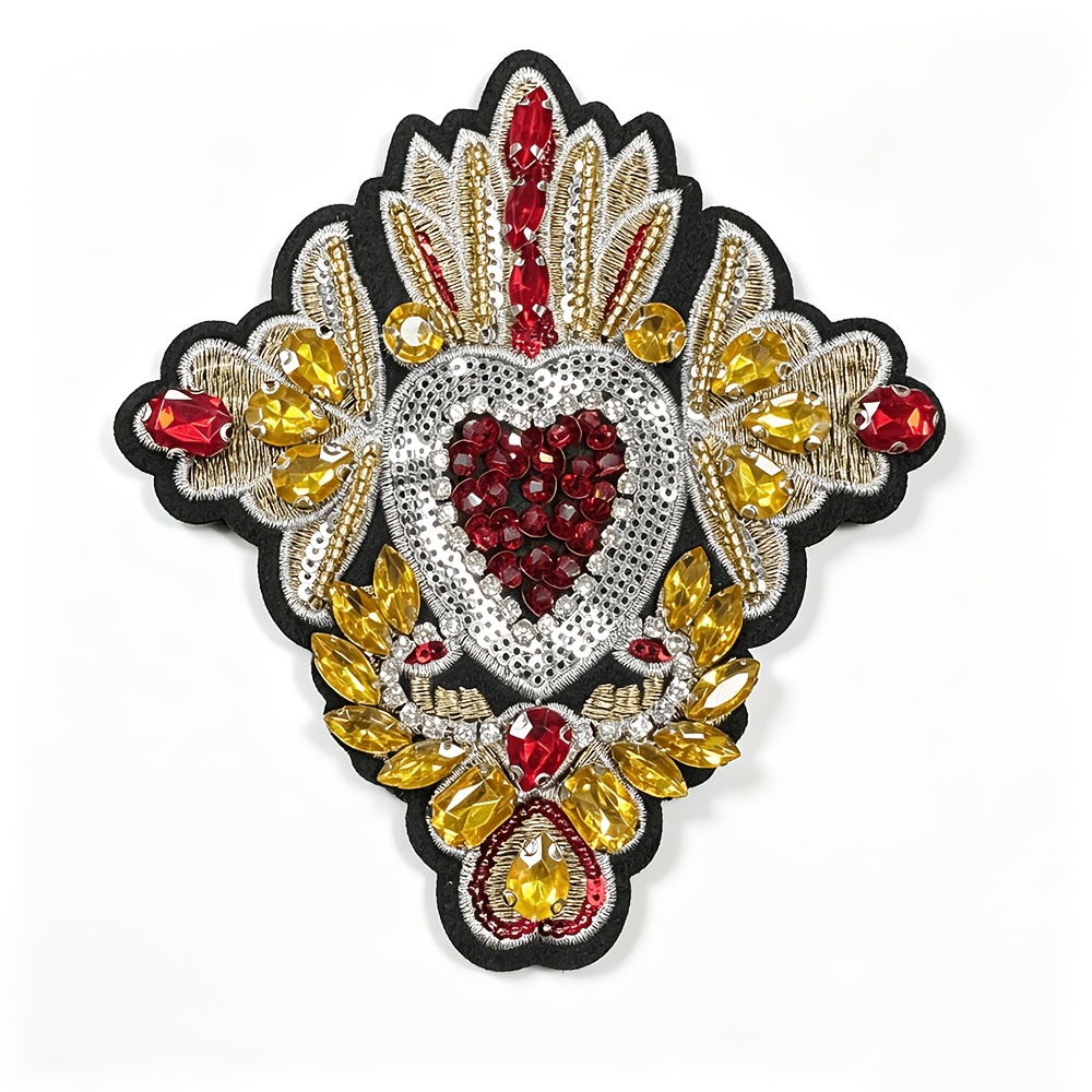 TEMU Un patch pour vêtements, avec un motif de cœur, une taille pour la couture, parfait pour décorer les trous.