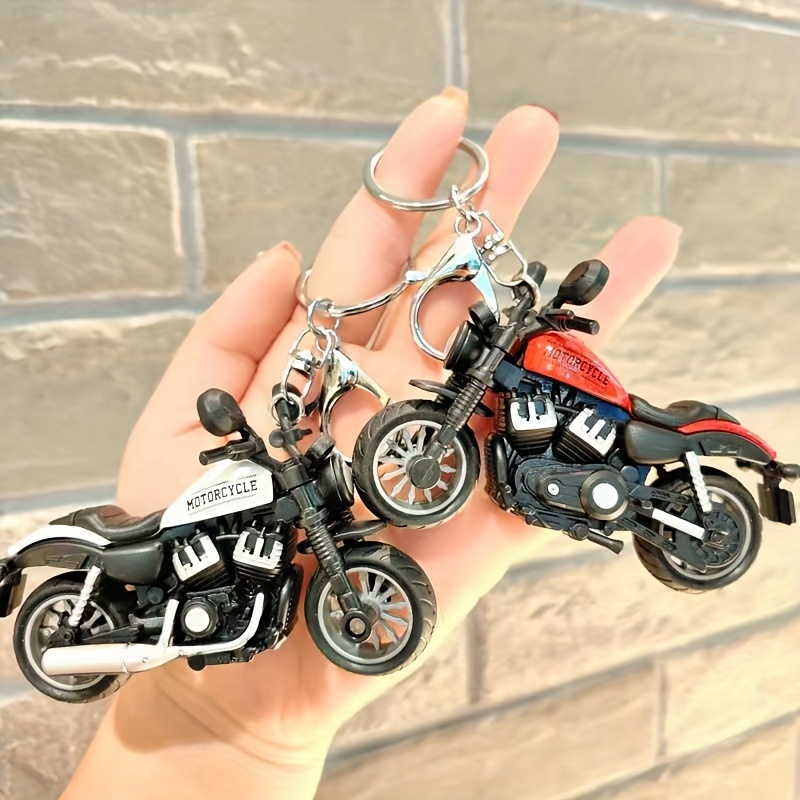

1pc Funky Mini Motorcycle Keychain, Cool Cartoon Style Model Keyring, For Car And Bag, Ideal For Claw Machine Prizes And Small Gifts