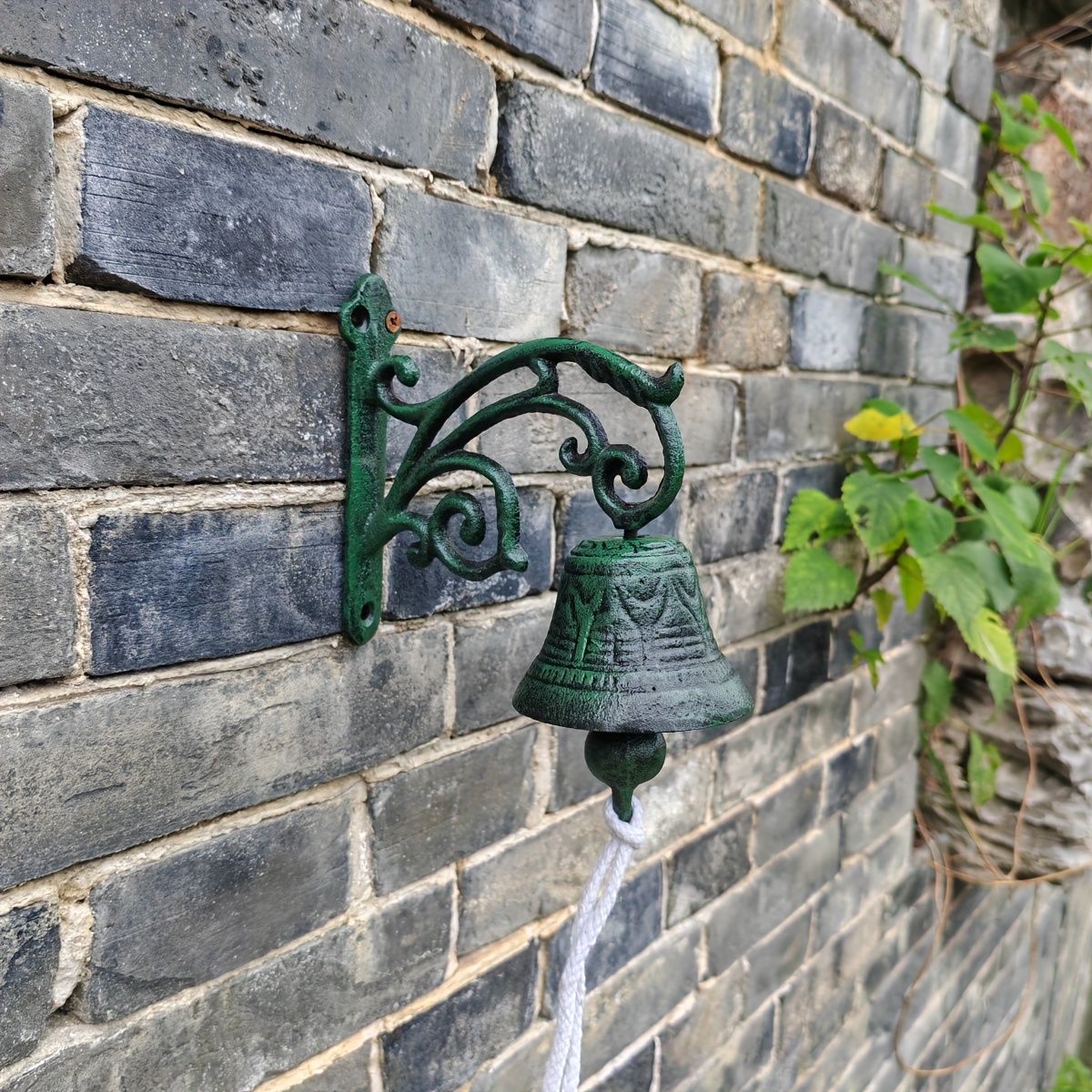 TEMU 1pc Of Retro Cast Iron Doorbell Home Decoration Pendant Outdoor Courtyard Garden Decoration