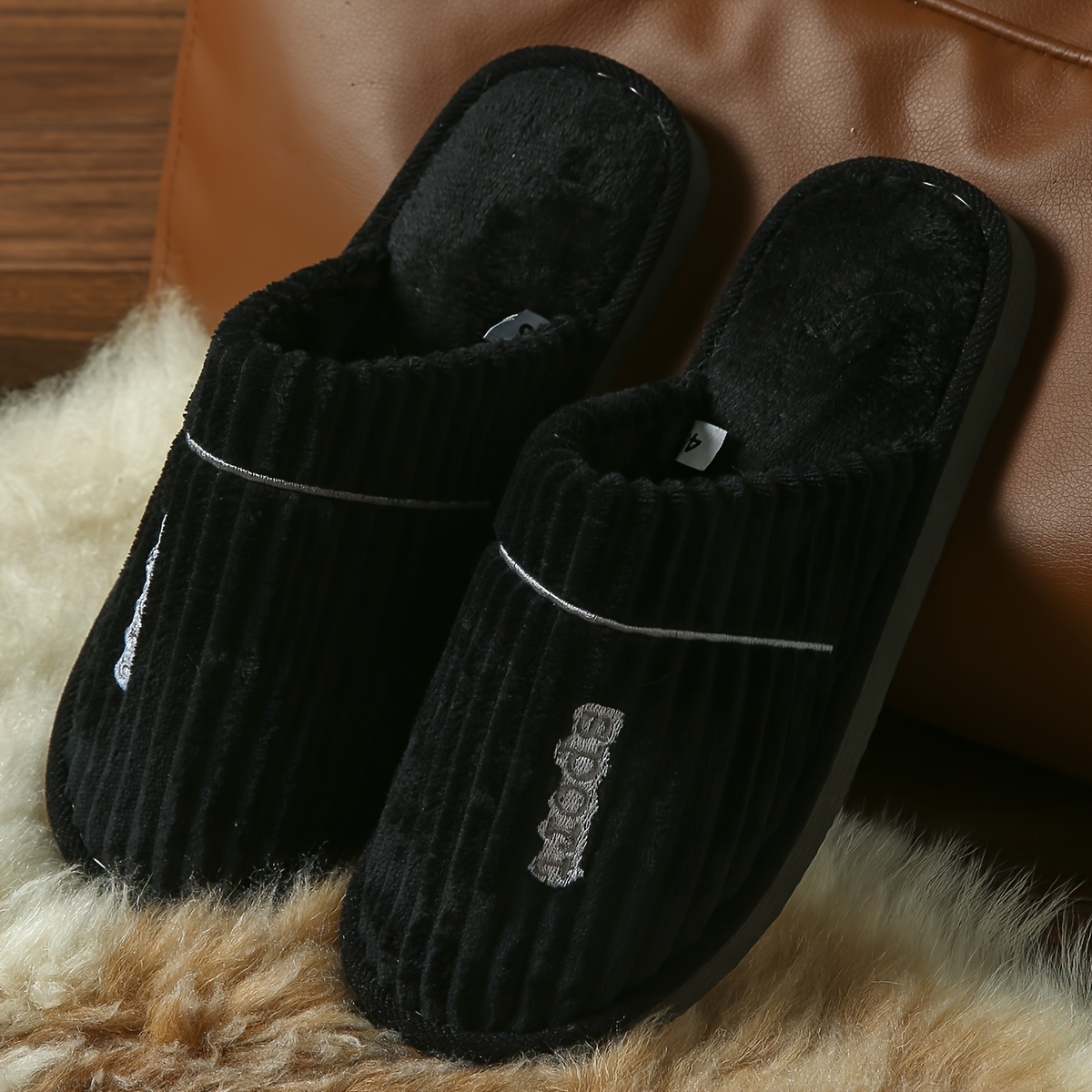 Image of Men's Winter Slippers With Plush Lining, Thickened Anti-slip Sole, For Home Use, Warm For Indoor/outdoor Wear, Couple's Slippers For Men And Women