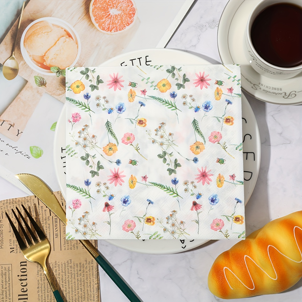 E-shop 20-teiliges Set, 2025 Neue Niedliche Blumenmuster Servietten mit kleinen Blumen, 13x13 Zoll - Dekorative Servietten für Hochzeit, Geburtstag,