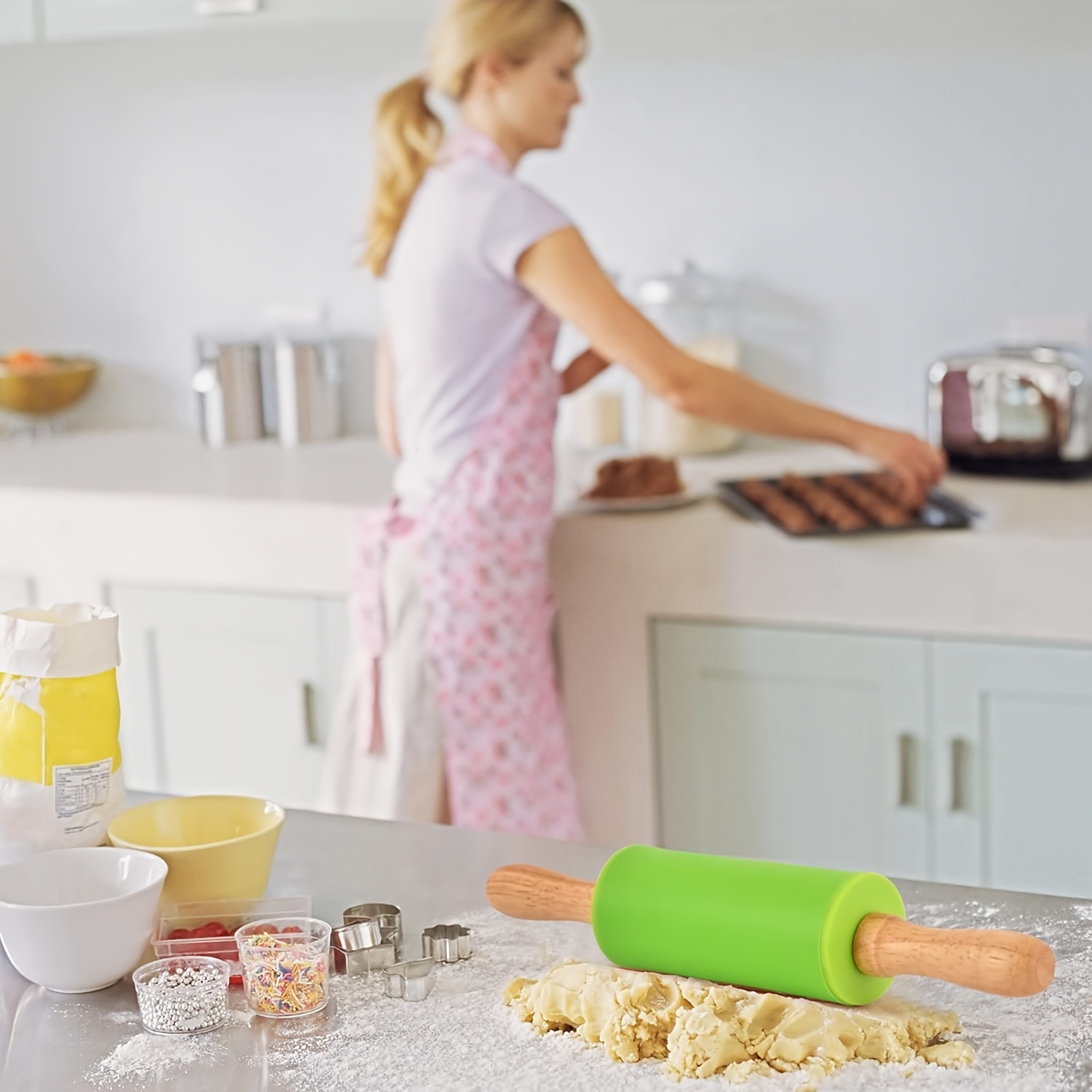 

1pc, Mini Rolling Pin, Dough Roller For Beginners, For Pizza, Pie, Cookie, Dumplings, Noodles, And More, Kitchen Utensils, Kitchen Gadgets, Kitchen Accessories