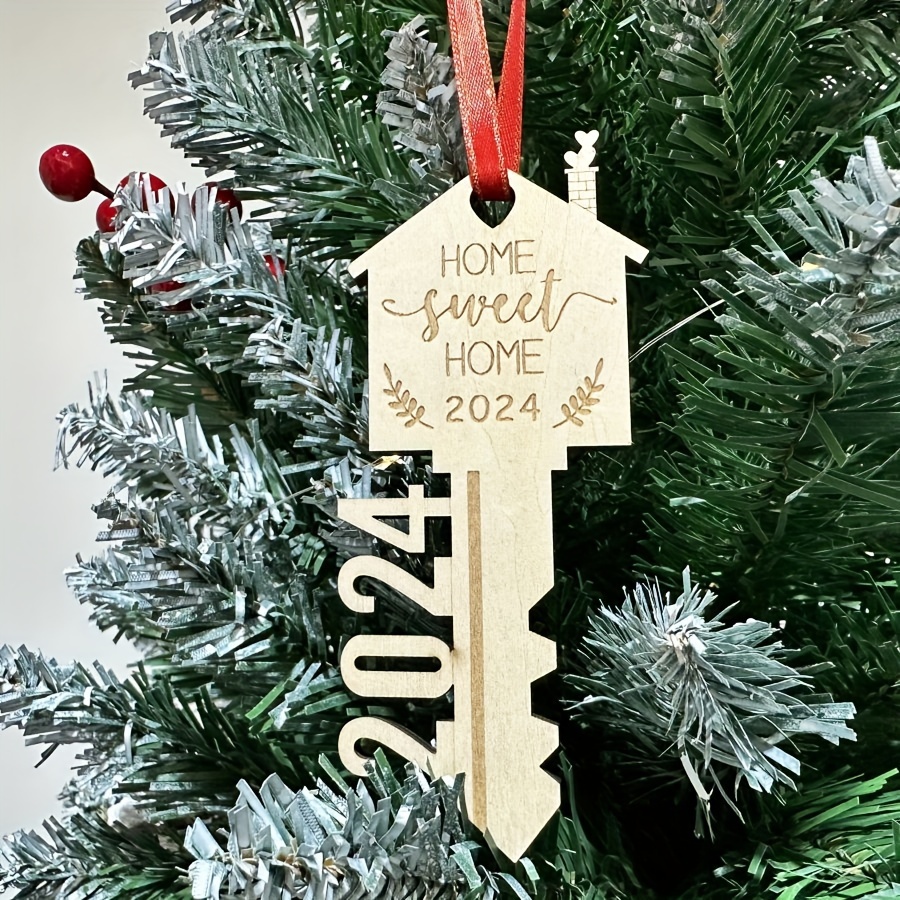 

2pcs Wooden Key Shaped Christmas Ornaments "home Sweet Home 2024" Housewarming Gift, Festive Hanging Decorations