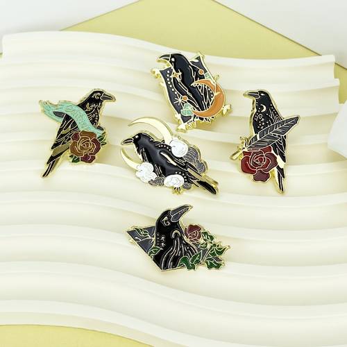 item picture 5pcs creative feather enamel pins funky alloy animal brooch set for friends gift clothing and bag decoration