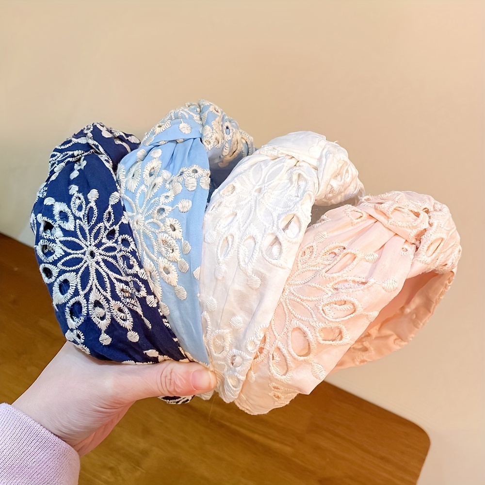 

1pc Elegant Wide-brimmed Headband For Women - Non-slip, Vintage-inspired Fabric Hair Hoop With Floral Embroidery In Blue, White, And Pink - Ideal For Dress-up & Face Washing, Hair Accessory