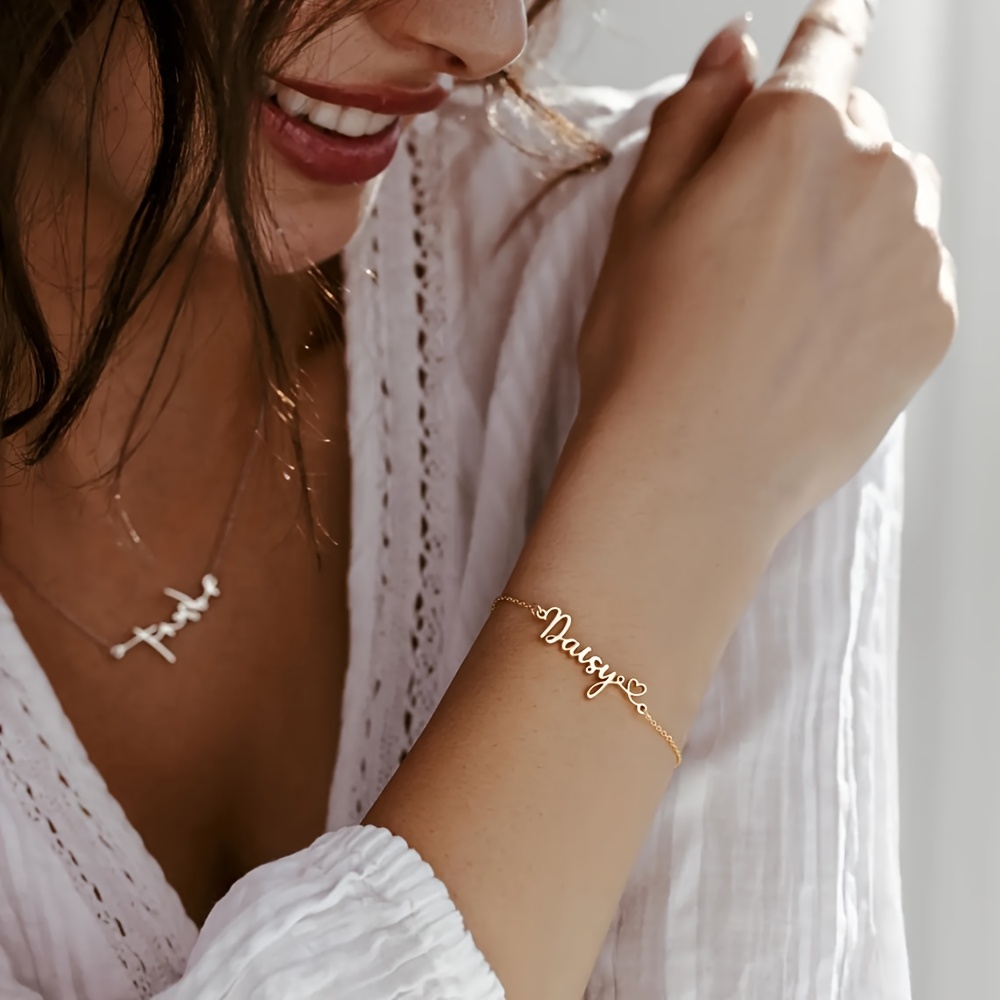 Personalized Heart Name Bracelet in Stainless Steel