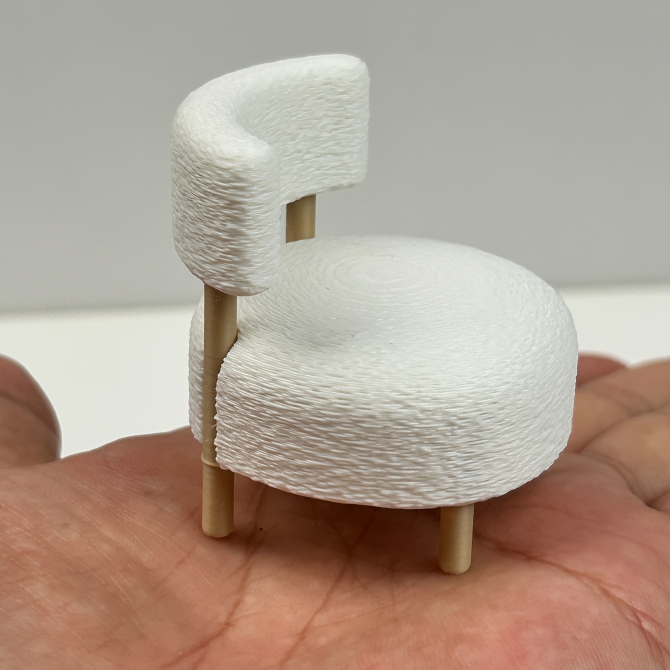 Image of Collectible Figurines ，1pc 1:12 Scale Model Furniture Sofa Chair Model | Hard Plastic Simulated Flannel | Miniature Leisure Stool For, Micro Scenes, New Year & Valentine's Day Decor