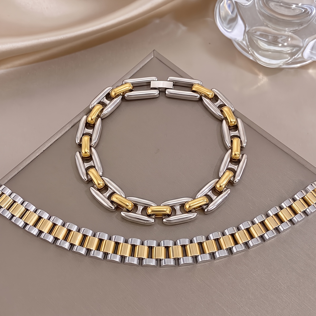 2pcs Women's Dual-Color 18K Golden Plated Bracelet Set