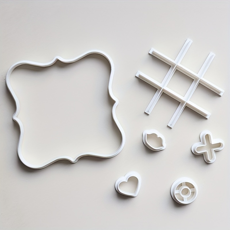 6pcs For Valentine's Day Cookie Cutter And Fondant Cutter And Clay Cutter Checkerboard Chessboard Texture Xxoo Love Mouth 4 Chess Piece Models From