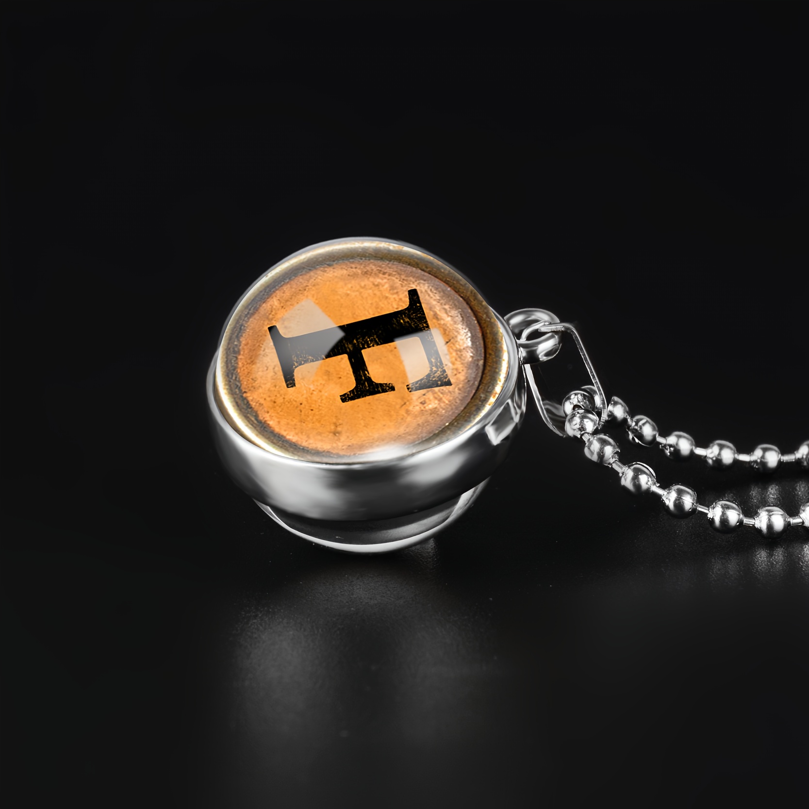 Women's Retro Golden Round Button Artwork Necklace, Classic