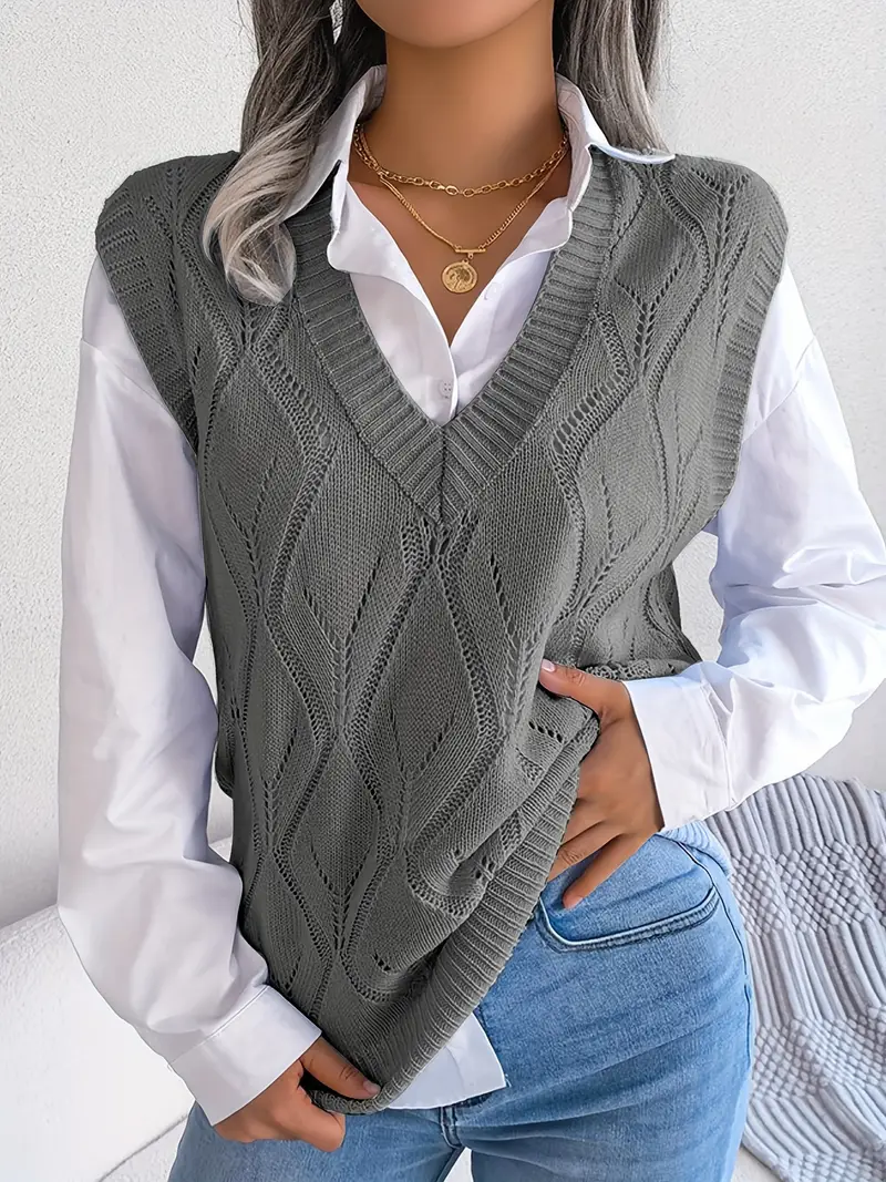 Plus Size Argyle Textured Sweater Vest, Preppy V Neck Sleeveless Vest, Women's Plus Size Clothing