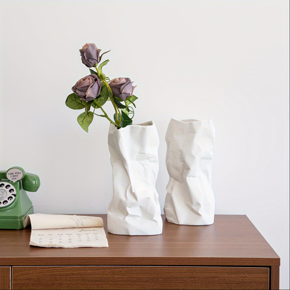 

1pc Ceramic Floral Vase, Unique Paper Bag Vase, Irregular Pleated Ceramic Vase, Aesthetic Minimalist Boho Vase For Modern Trendy Home Room Table Centerpiece Decor