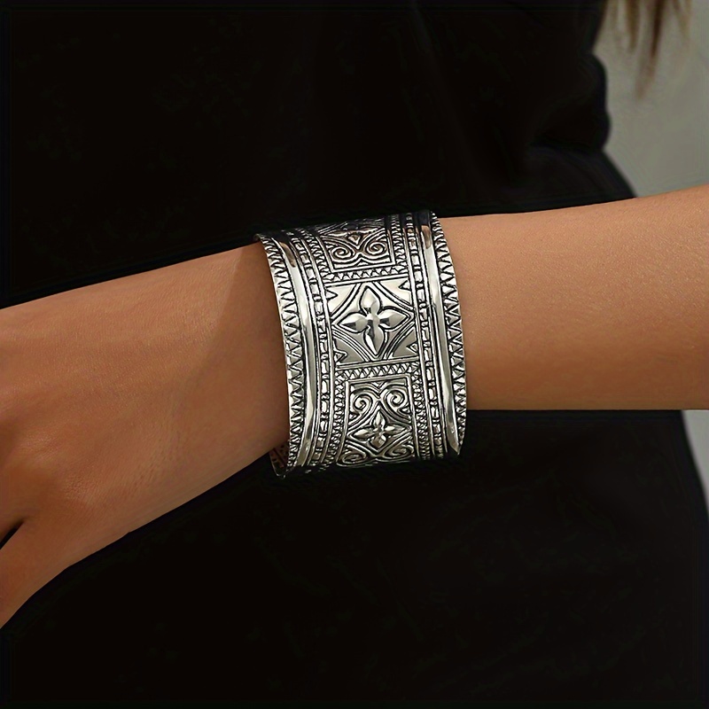 Vintage Exaggerated Open Mouth Printed Cross Bracelet for Ladies