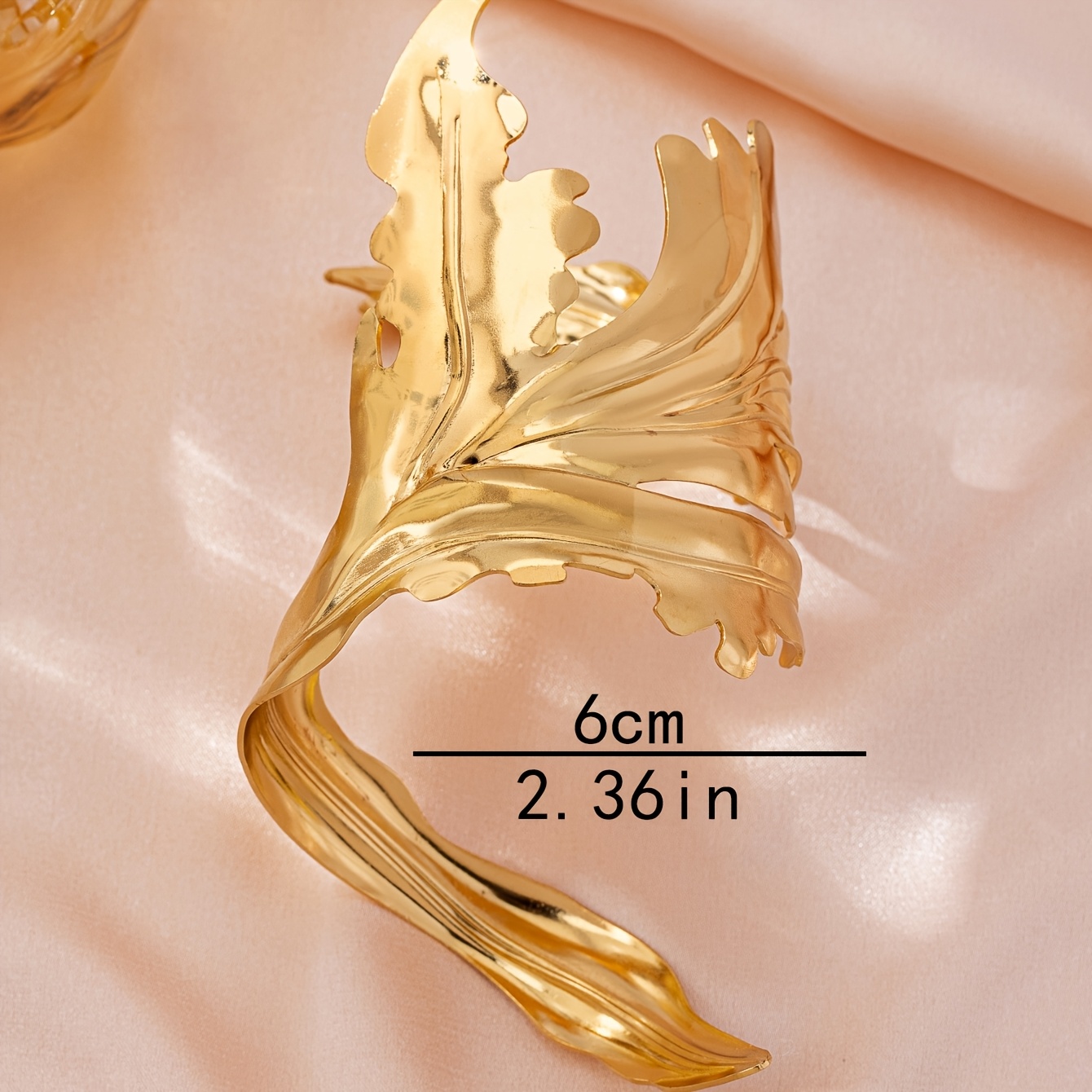 Women's Autumn Statement Exaggerated Golden Yellow Open Bangle