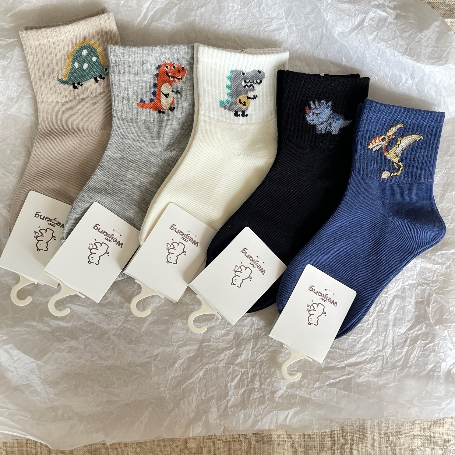 Image of 3/5-pair Dinosaur Socks - Blend Mid-calf Breathable Sweat-wicking Suitable For 2-12 Years,, Sports & Casual Attire With Dinosaur Patterns, Machine Washable For And On-the-